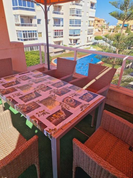 Magnifico Chalet Adosado En Torrevieja, Alicante. Exterior foto
