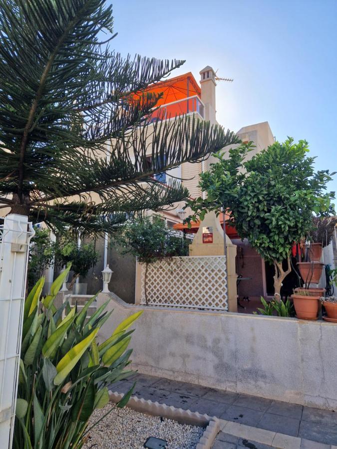 Magnifico Chalet Adosado En Torrevieja, Alicante. Exterior foto