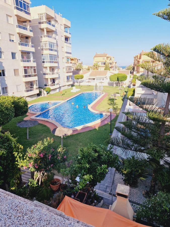 Magnifico Chalet Adosado En Torrevieja, Alicante. Exterior foto